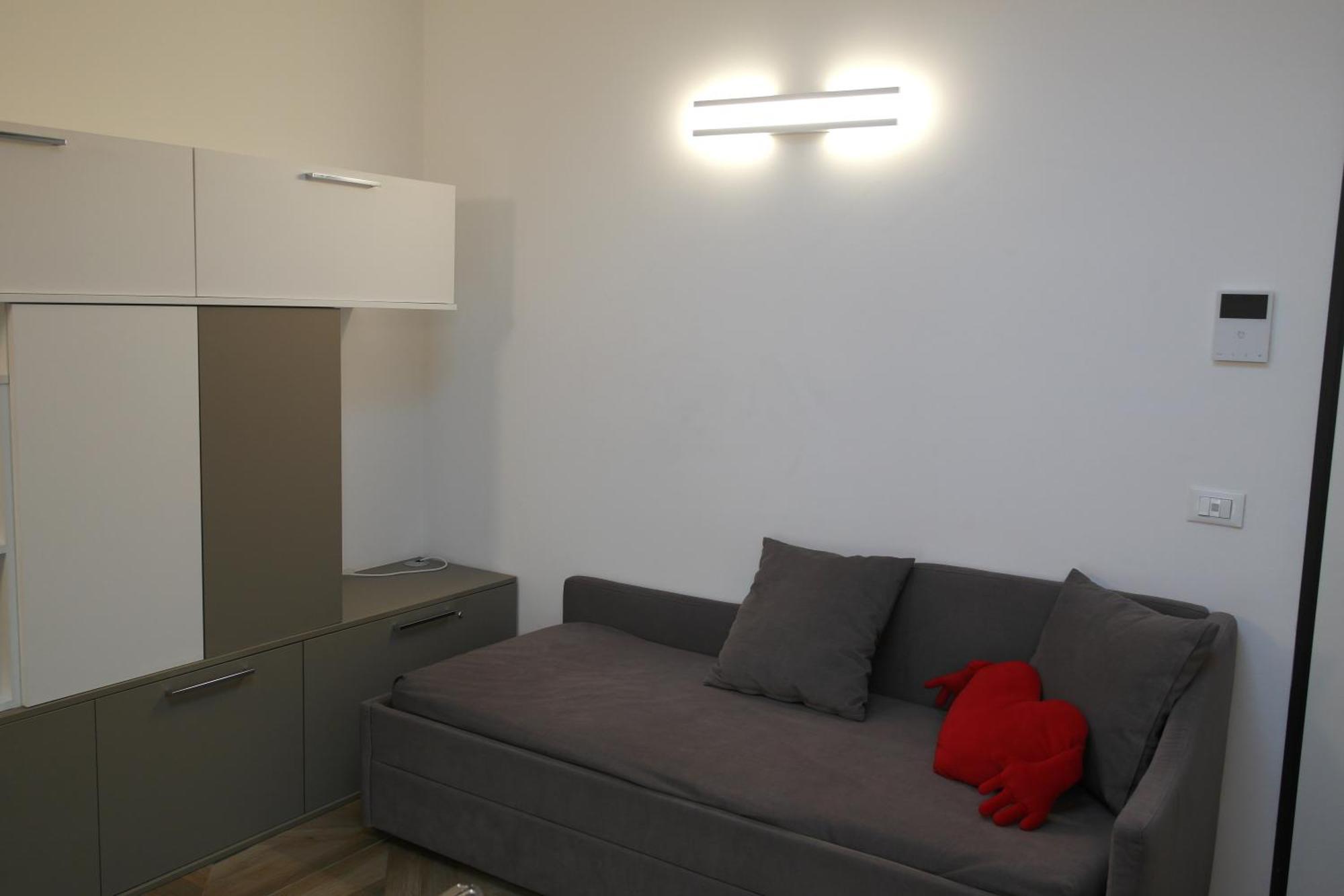 Luminoso Bilocale Zona Tibaldi Bocconi Lägenhet Milano Exteriör bild