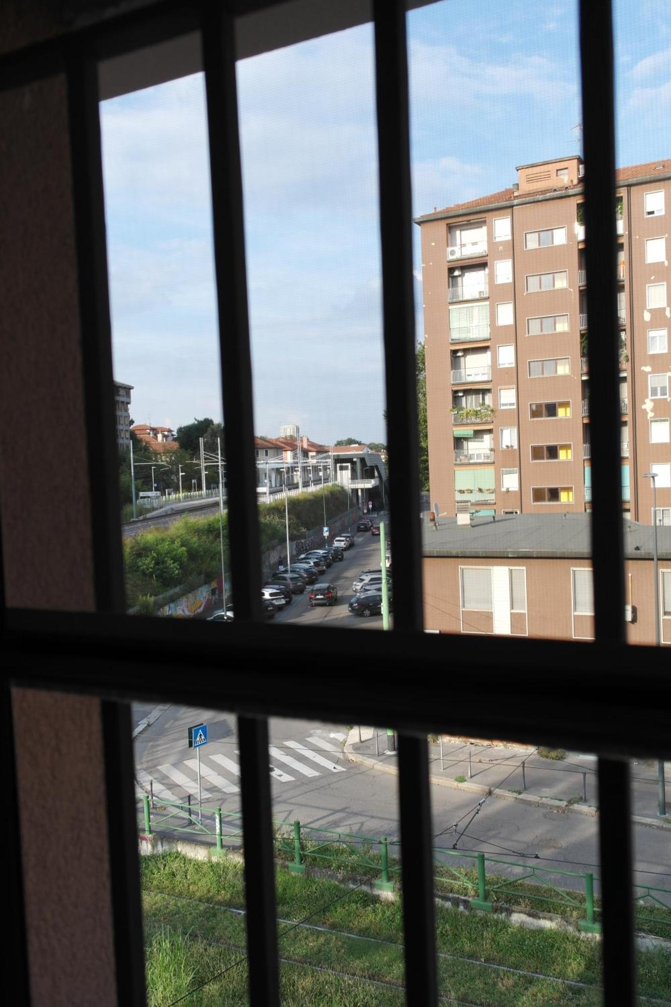 Luminoso Bilocale Zona Tibaldi Bocconi Lägenhet Milano Exteriör bild
